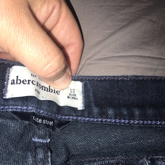 All 3 Abercrombie and some joe and some H&M jeans - Picture 5 of 6